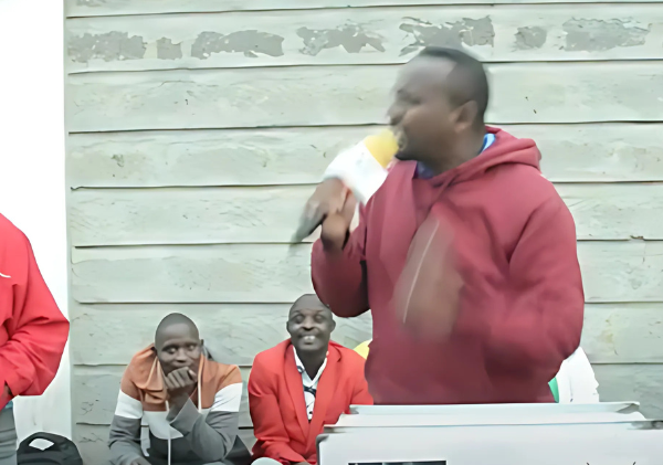 “Ukiskia ‘Sauti ya Sifuna, Ni Raila Anaongea Indirect’ – Man Slams ODM Leadership
