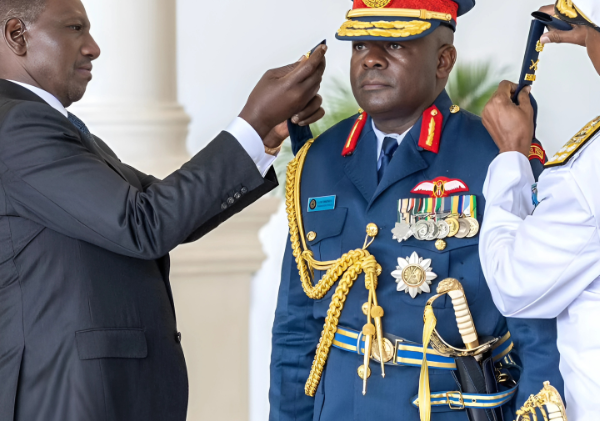 Ruto Promotes Ketter to Lieutenant General, Appoints New Kenya Army and Air Force Commanders
