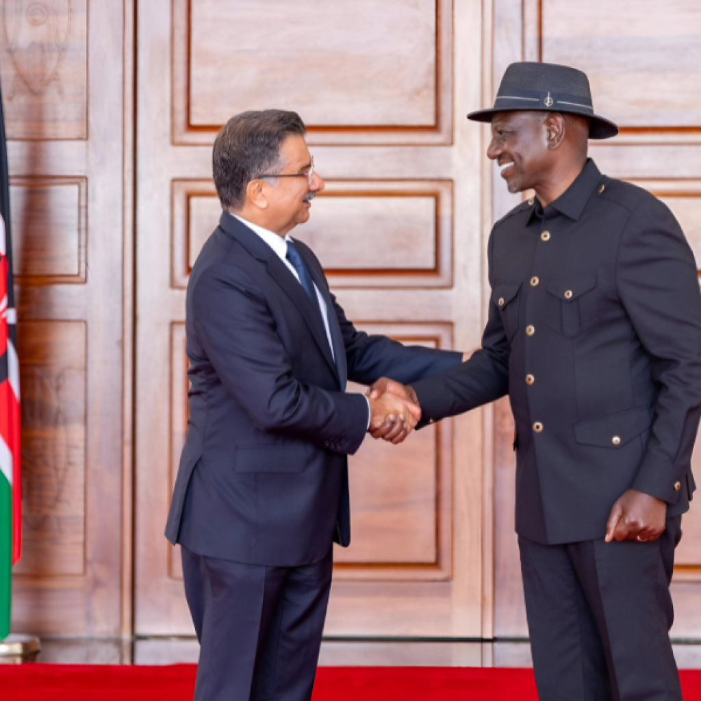 Ruto Welcomes Aga Khan Envoy, Invites Prince Rahim for State Visit